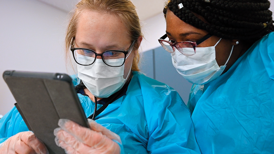 Nursing students at Downtown Milwaukee Campus